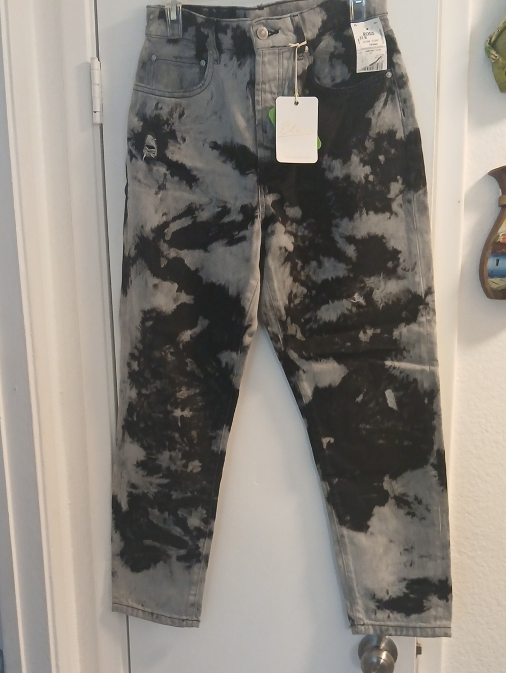 Elan Women's  Black & Gray Tie-Dye Slim Straight Jeans 5 Pocket Style